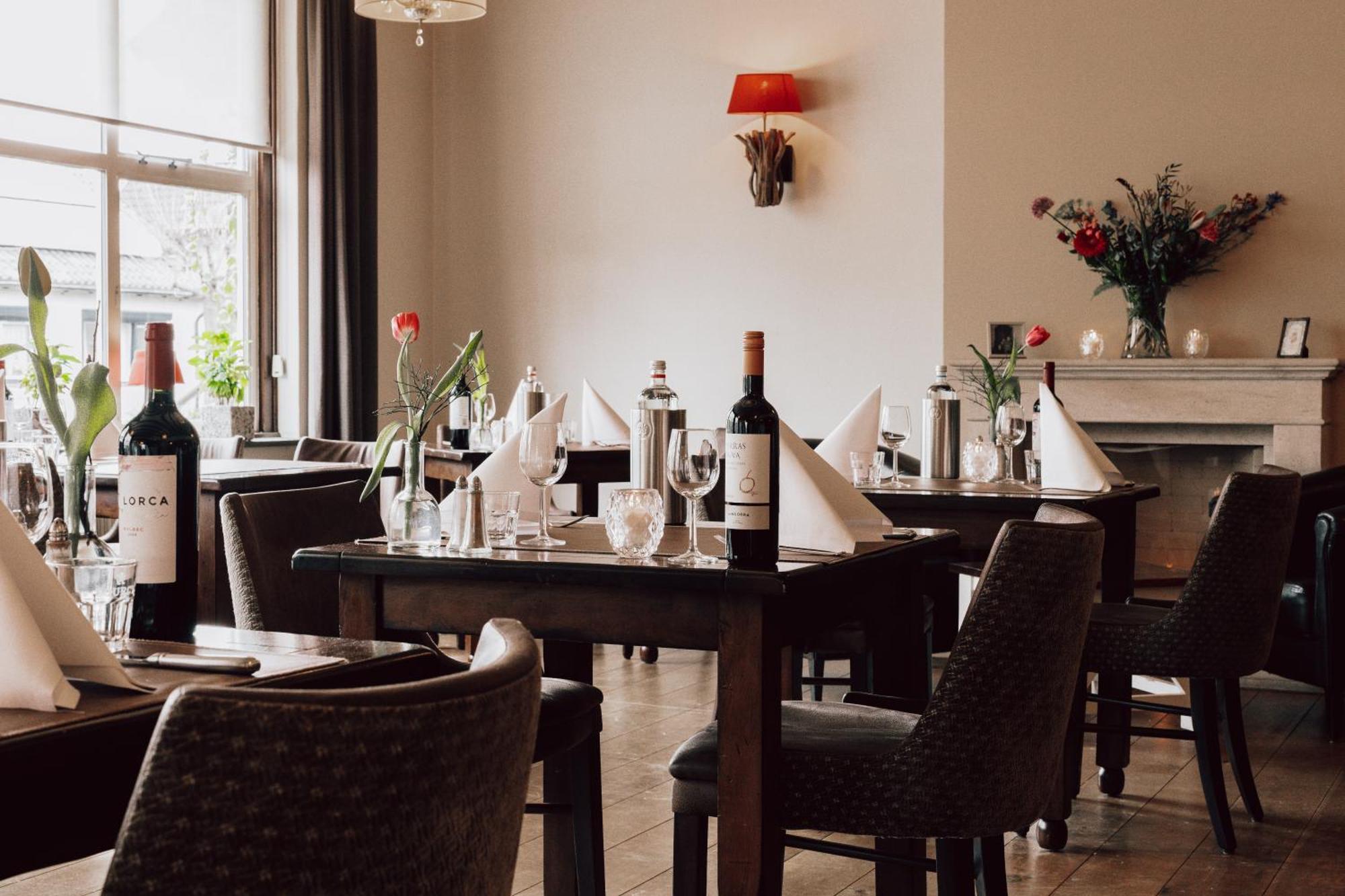 Landhotel De Hoofdige Boer Алмен Екстериор снимка