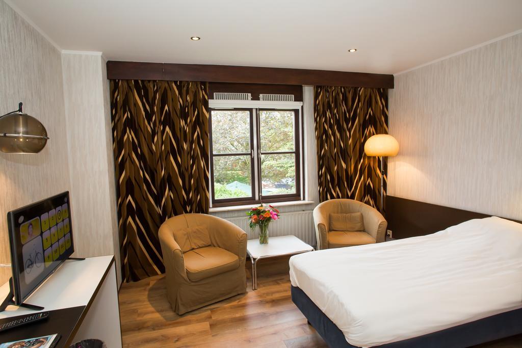 Landhotel De Hoofdige Boer Алмен Екстериор снимка