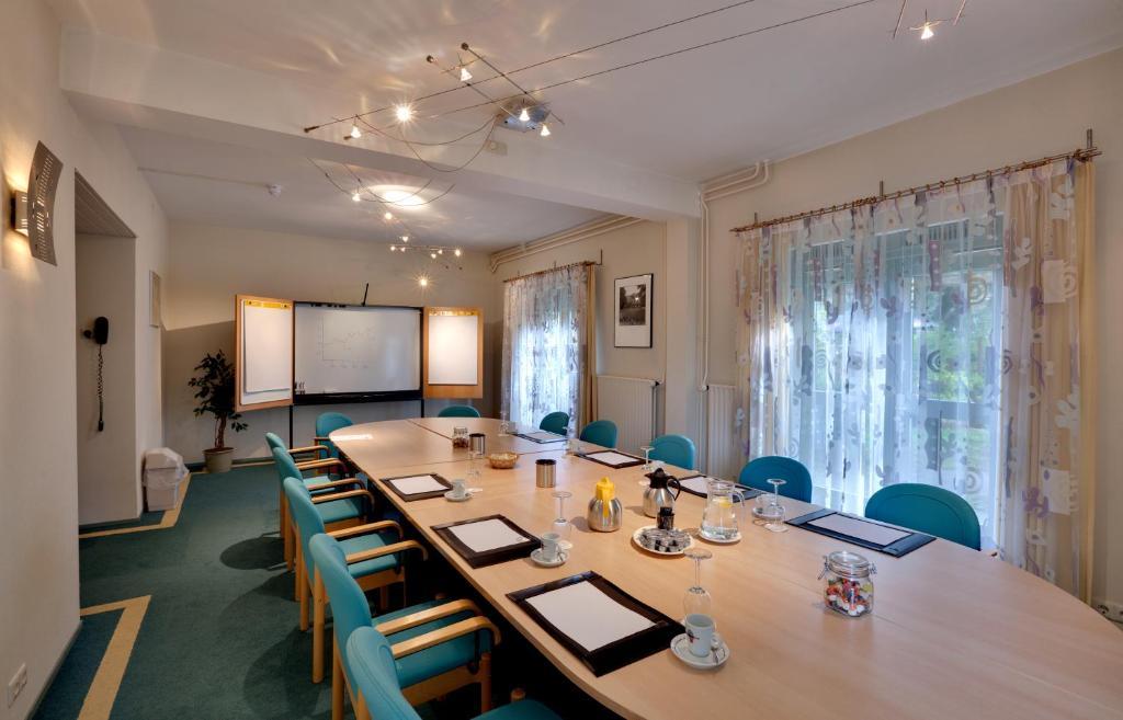 Landhotel De Hoofdige Boer Алмен Екстериор снимка